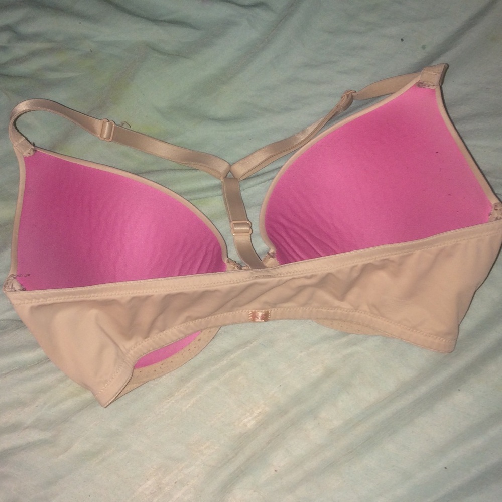 👠 2 for $20 Victoria Secrets 32DD front hook bra